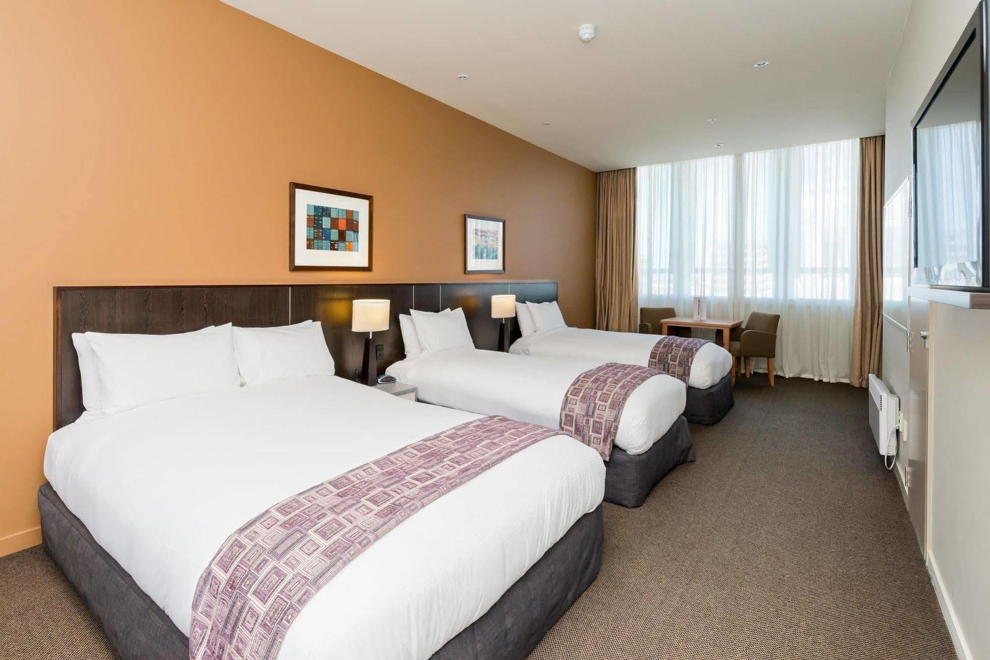 Scenic Hotel Dunedin City Exterior foto
